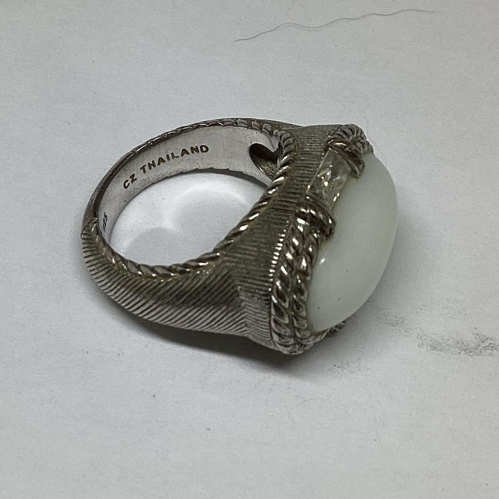 Judith Ripka sterling silver ring - Picture 5 of 5